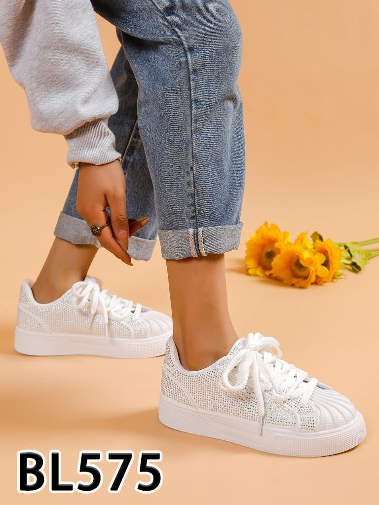 Buty sportowe damskie Roz 36-41 / 12 par